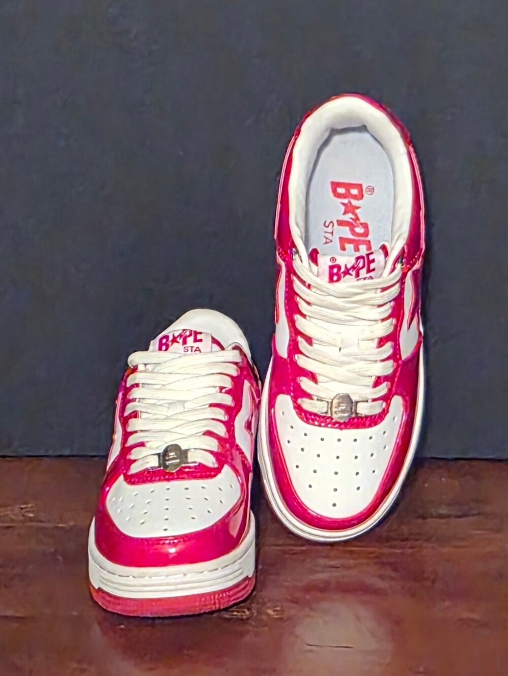 A Bathing Ape Bape Sta Unisex Sneakers Wms 6.5/Mns 5, Red/White, Like New Cond.!